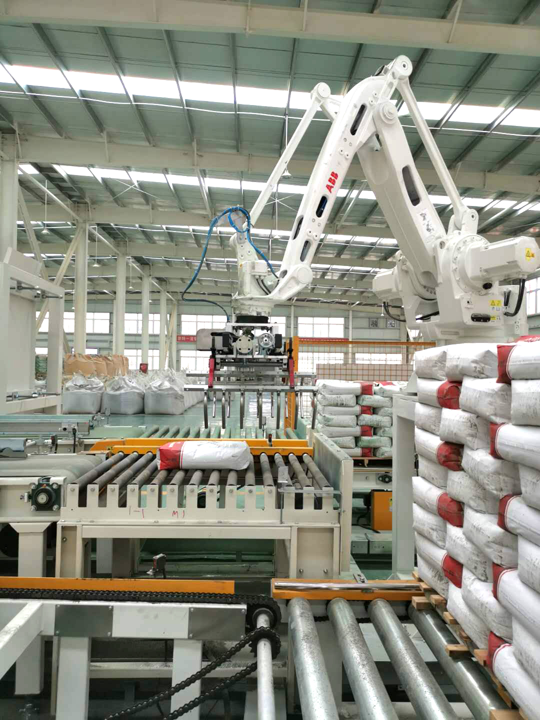 ?大廣金剛砂地坪材料  新鄉(xiāng)自動(dòng)化工廠！